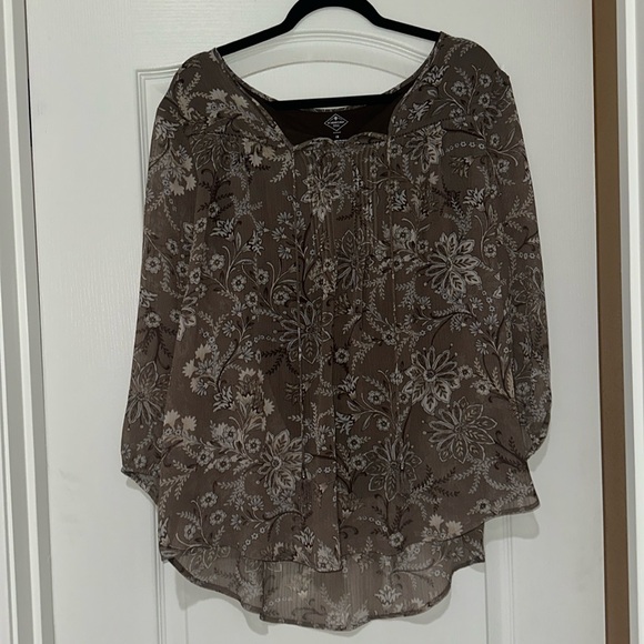 Flowy St John Bay Top. - Picture 1 of 4